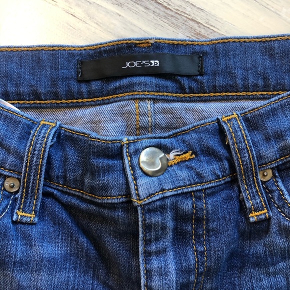 Joe’s Jeans Denim Shorts - Picture 5 of 7